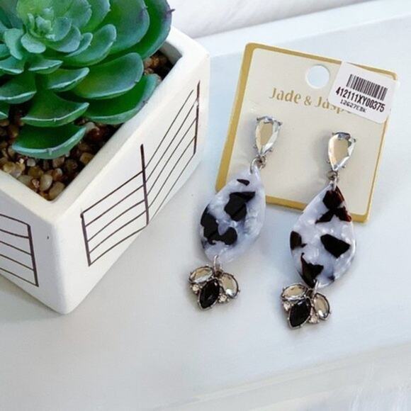 Crystal Acrylic Marquise Earrings - Picture 3 of 3